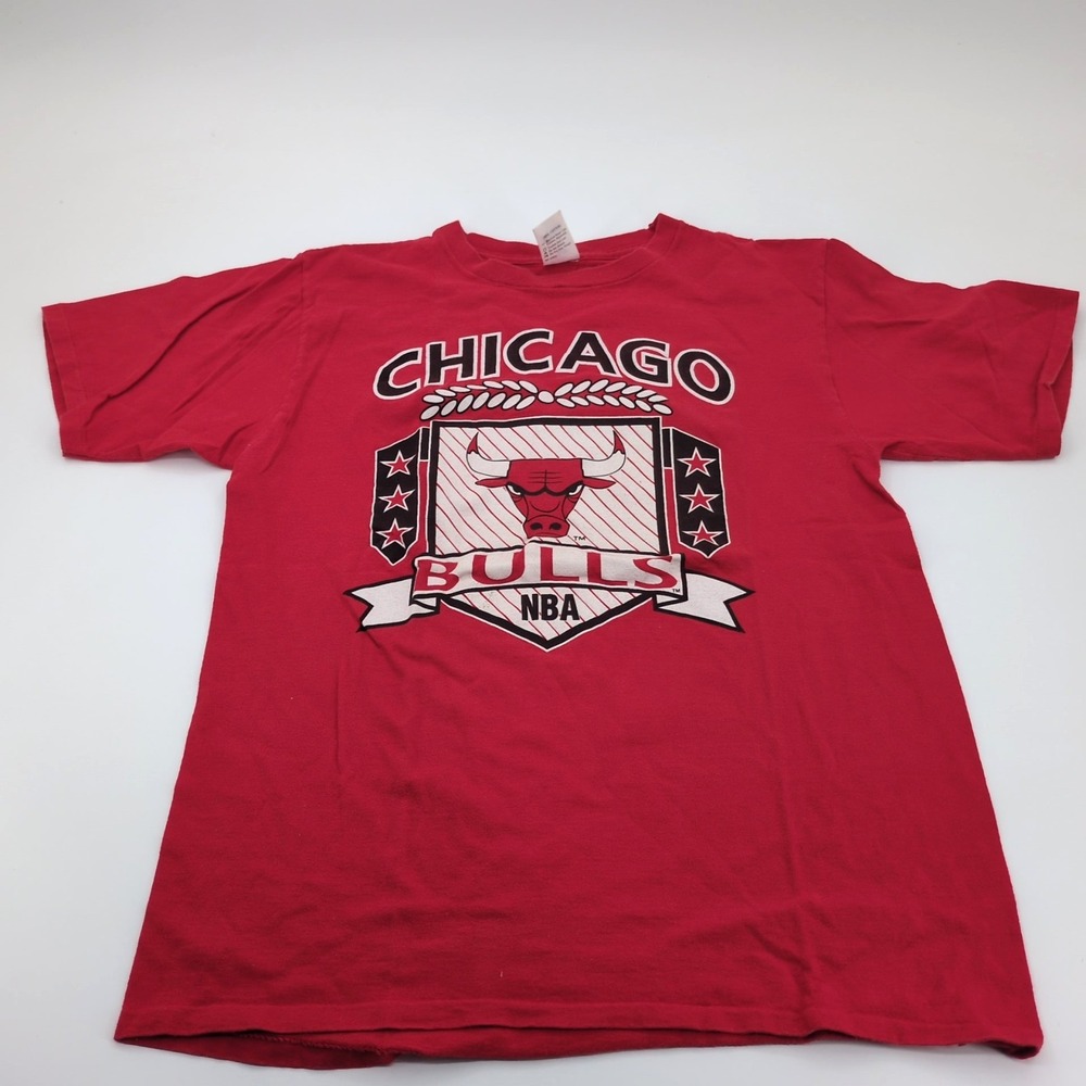 Vintage‎ 90s Chicago Bulls T Shirt Size L Red NBA Crest Single Stitch Artex Tee
